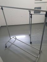 2x Kleiderwagen 1x mit Schuhablage günstig