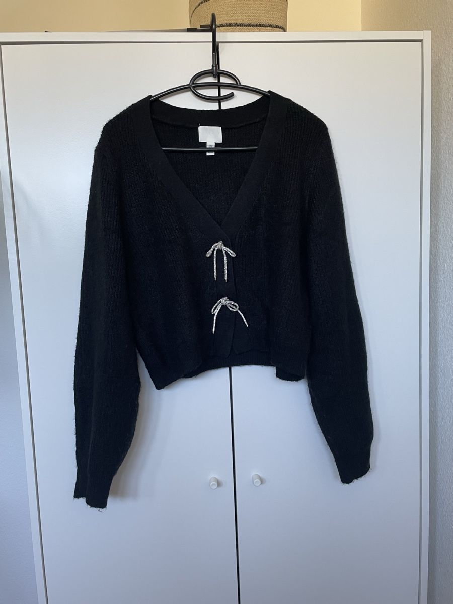 H&M Maglioni & Felpe: H&M Cardigan – Usato da Basel venduto da Robyn20