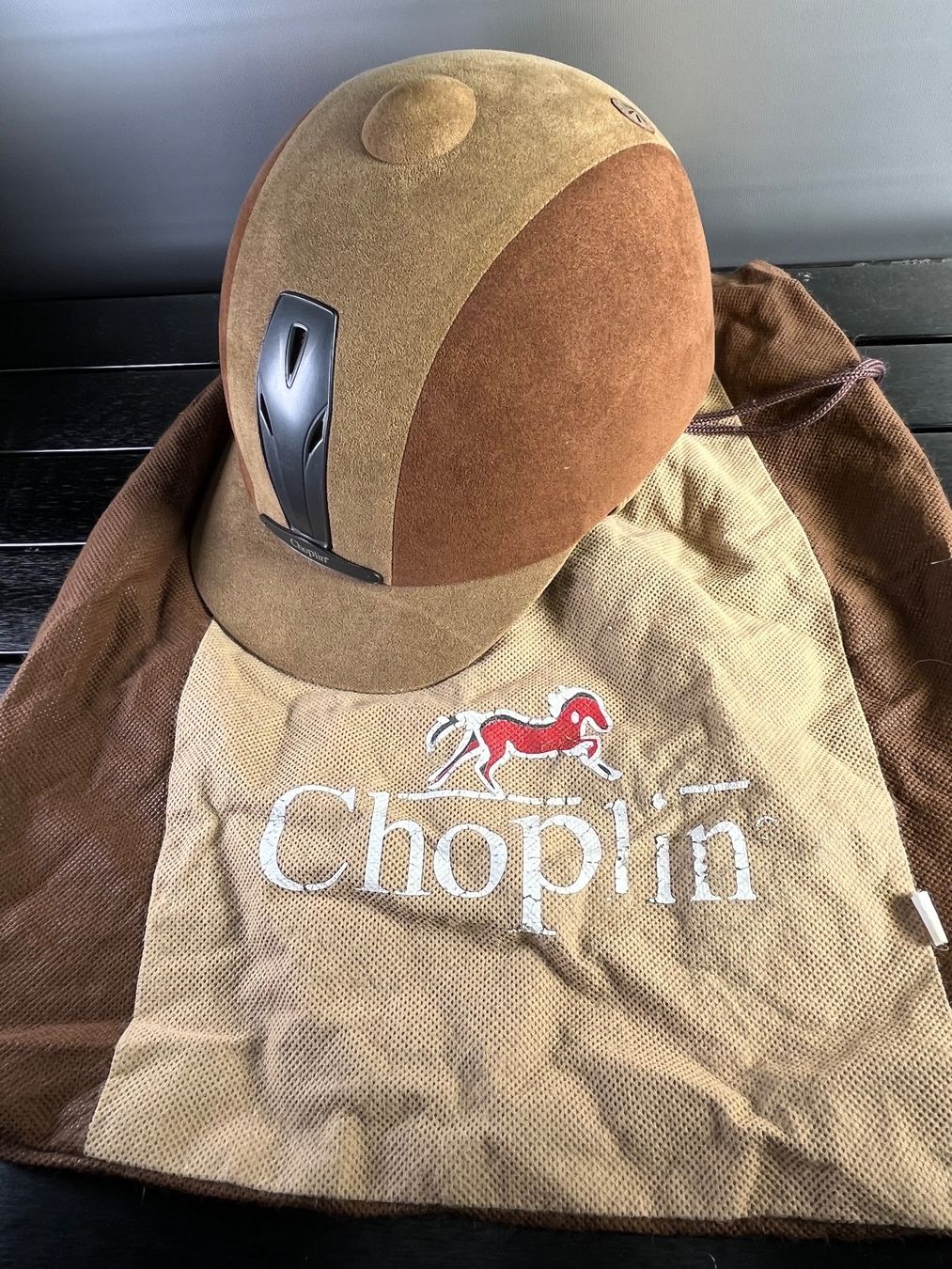 Caschi: Choplin Reithelm Mit Velours bezogen 53 – Usato da Tafers venduto da JP911