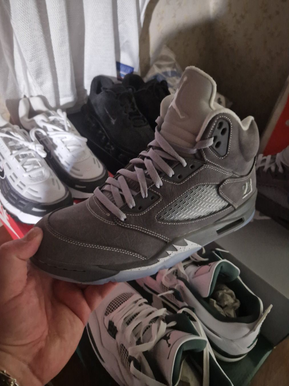Jordan Chaussures hommes: Nike air jordan 5 "Cool grey" – D'occasion à Bern par Dutch_Proud 5