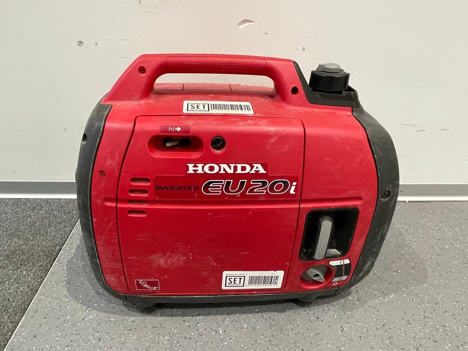 Honda Generatori di corrente: Stromgenerator Honda EU22i, Stromerzeuger, Geni, Notstrom – Usato da Zürich venduto da Lia107 4