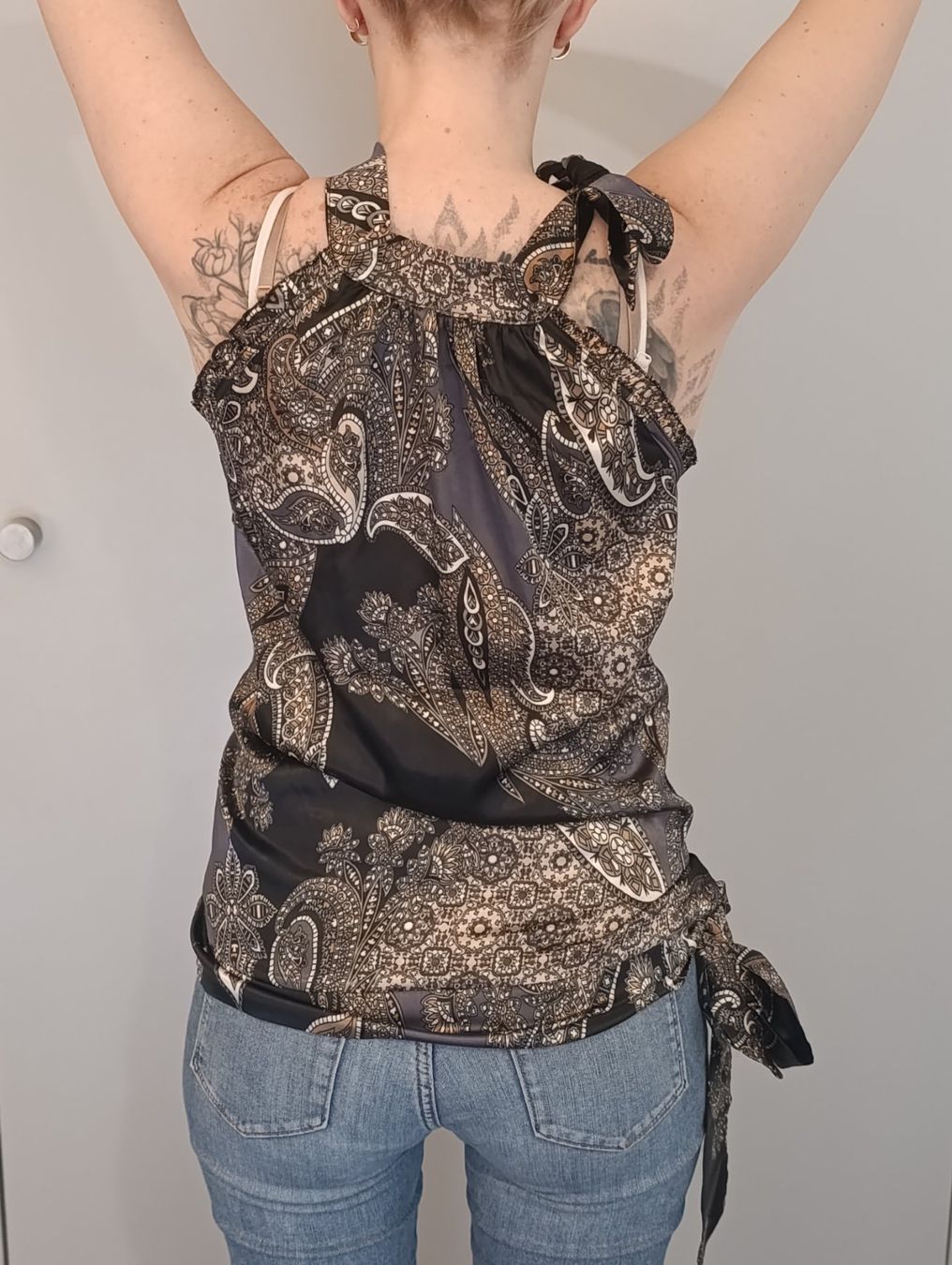 Top: Satin Top Gr.M – Usato da Domat/Ems venduto da Lorand_ 2