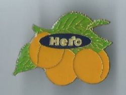 Plaketten & Abzeichen: Hero Pin – Gebraucht aus Zürich von t24_de