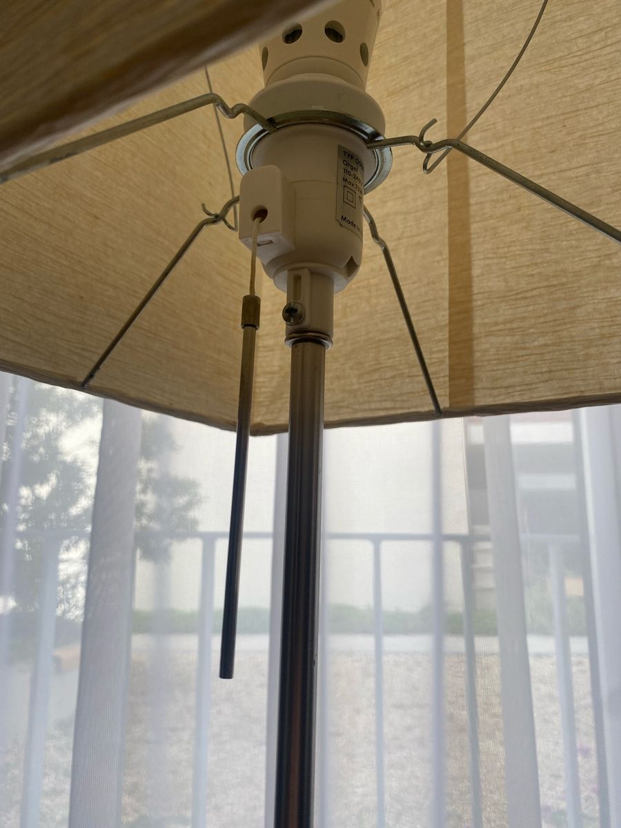 Ikea Lampade: Stehlampe Metall silber – Usato da Niederwangen BE venduto da fghjijb89 2
