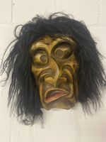 Schöne Holzmaske von Rudolf Bodmer