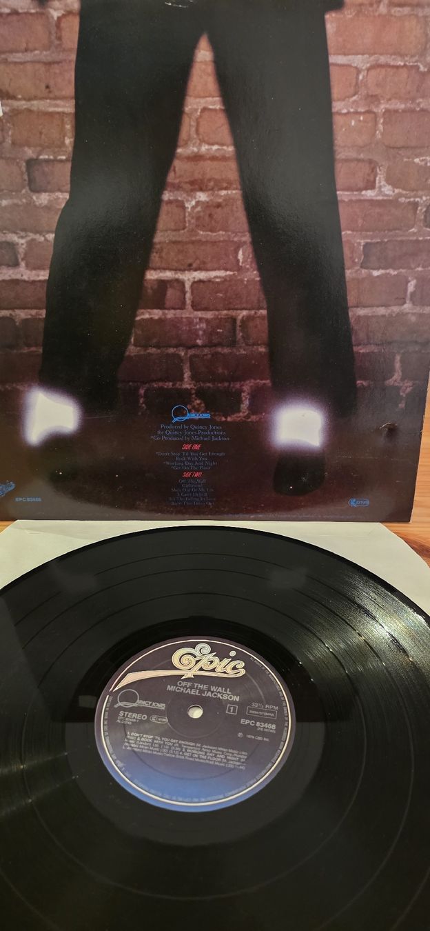 Dischi in vinile: Michael Jackson Off The Wall Vg+ – Usato da Yvonand venduto da RF-VINYL 2