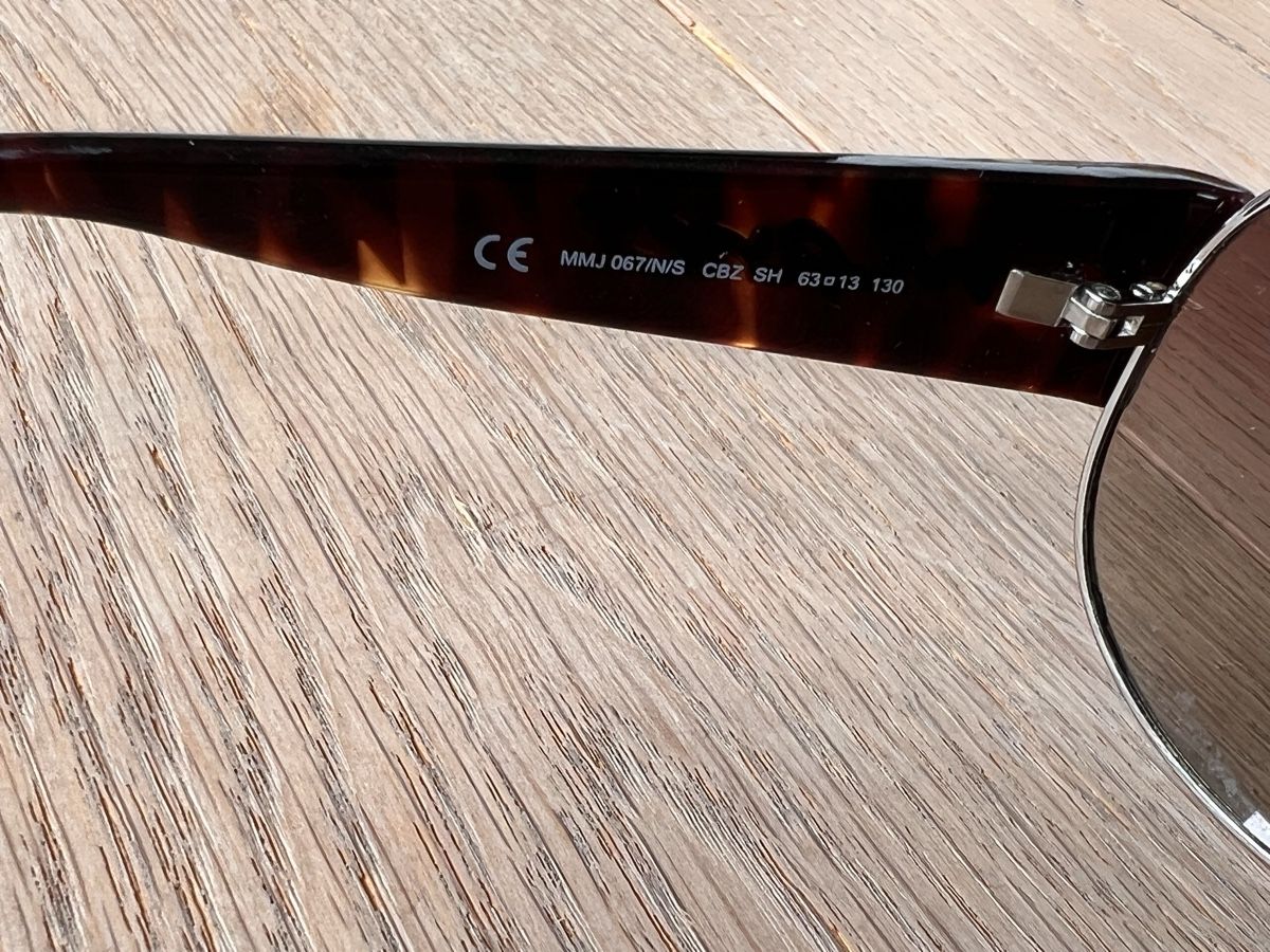 Marc Jacobs Brillen & Gläser: Sonnenbrille Marc Jacobs – Gebraucht aus Hertenstein AG von Stadtturm 4