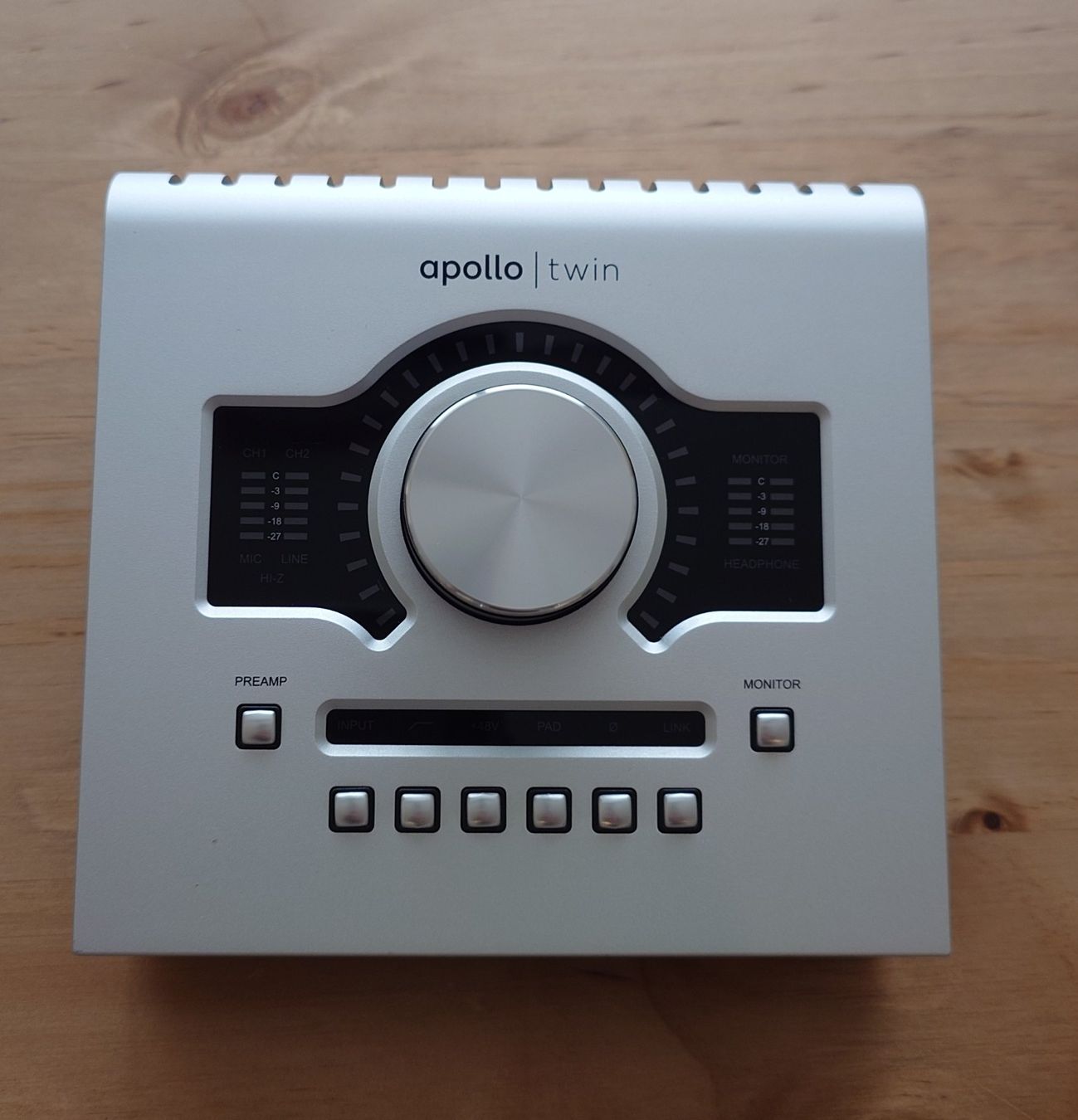 Universal Audio Attrezzatura per studi di registrazione: Universal Audio Apollo Twin UAD-2 (USB-3) – Usato da Sissach venduto da Subnoize