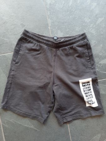 Puma Shorts Grösse 140 - perfekt für den Sommer!