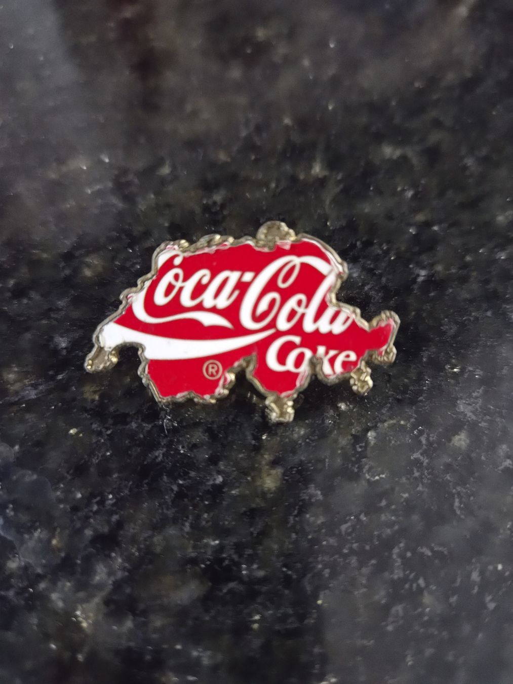Spille & Fermagli: Pin Anstecknadel Coca-Cola Schweiz Form – Usato da Pfungen venduto da Paff77