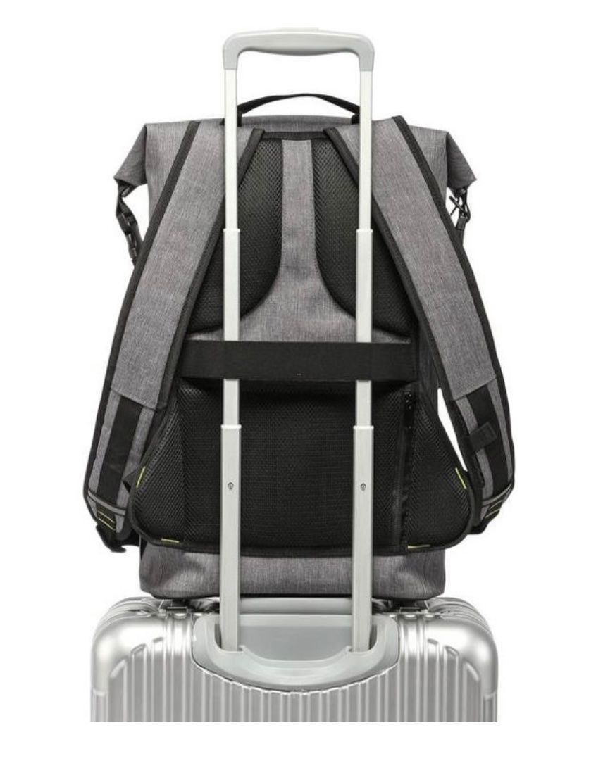 Zaini: Wasserdichter Laptop-Rucksack – Nuovo (secondo la descrizione) da Spiez venduto da Primrose2013 2