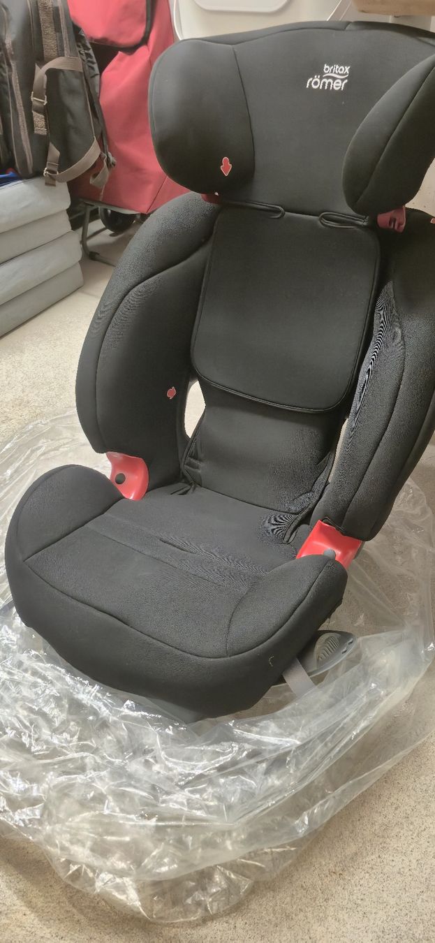Britax Römer Auto-Kindersitze: Kindersitz – Gebraucht aus Bülach von YSF90 4