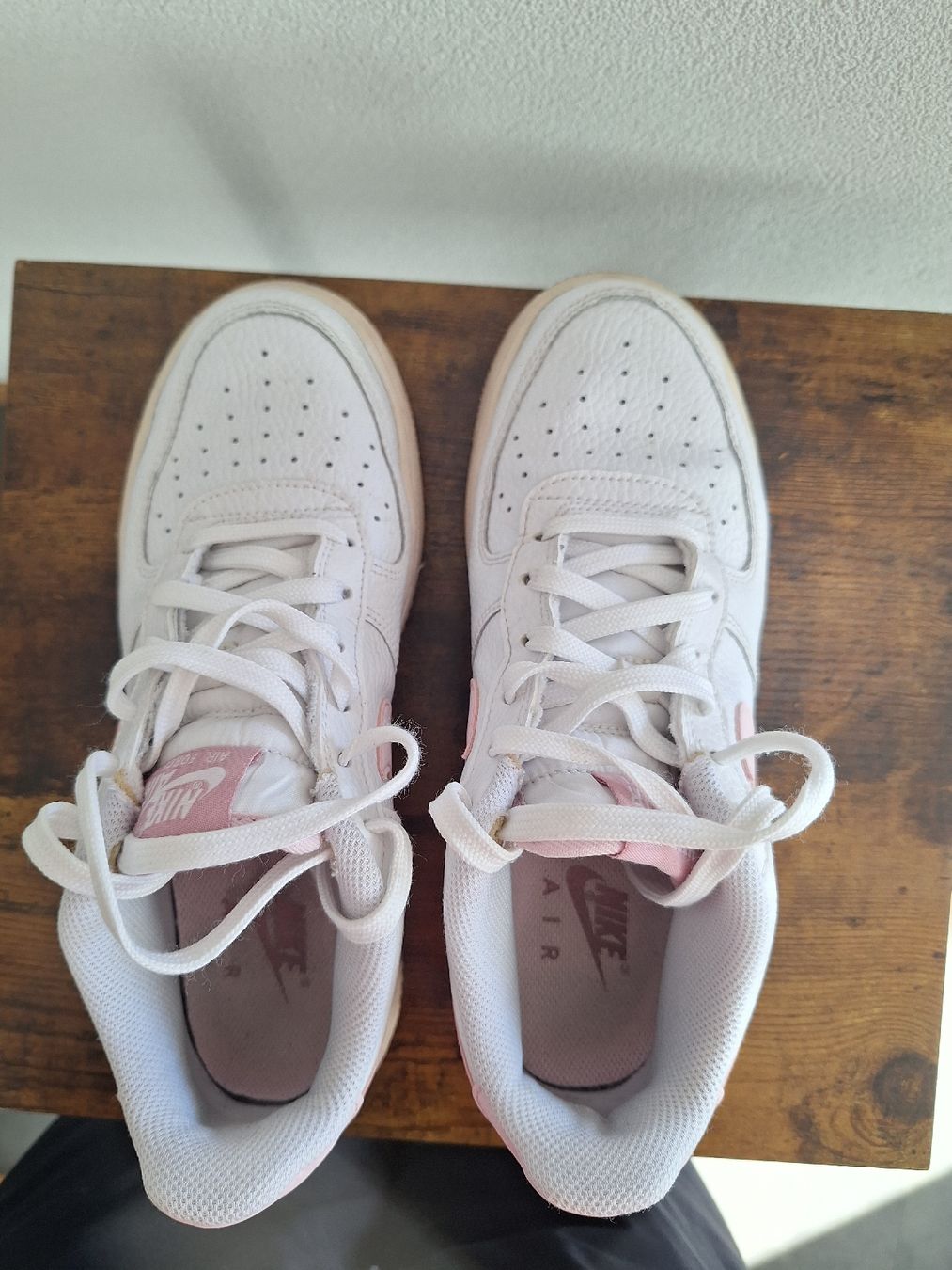 Nike Chaussures femmes: nike air rosa – D'occasion à Mumpf par SwissDi 4