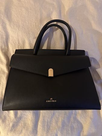 Schwarze Tasche