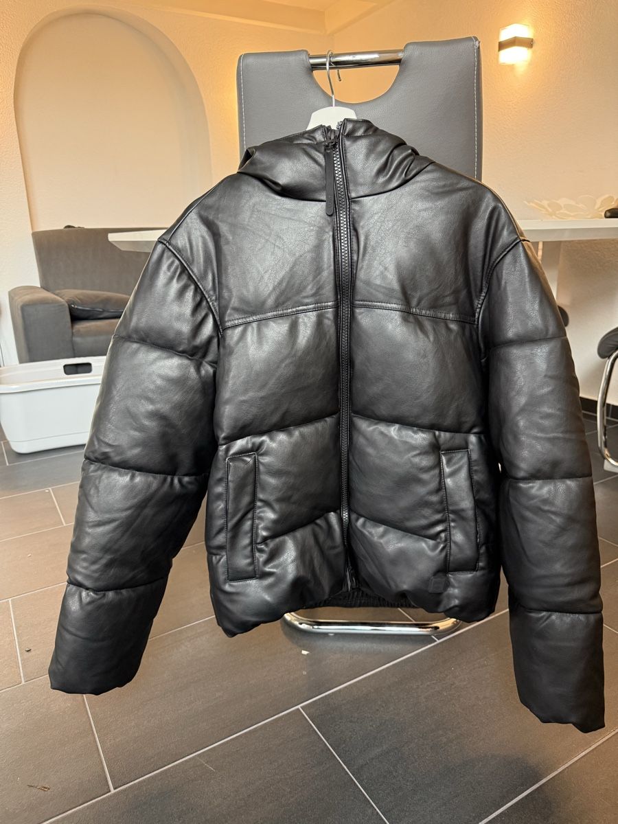 Zara Jacken: ZARA Leather Effect Puffer Jacket M Black – Neu (gemäss Beschreibung) aus Zürich von Seefeld62