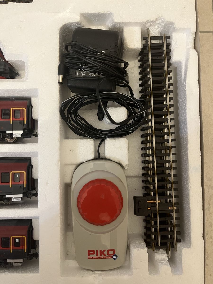 Piko Modelleisenbahnen: Piko „Railjet“ Startset – Gebraucht aus Stans von Schwalmis2246 8