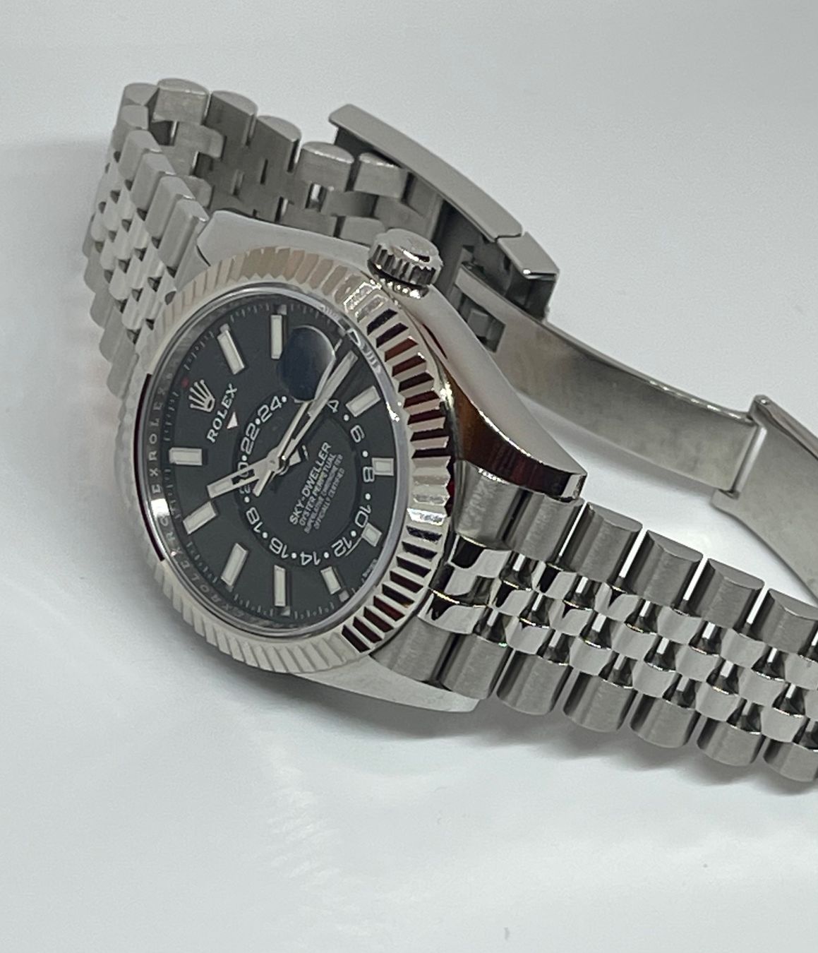 Rolex Orologi: Rolex Sky Dweller 326934 Black Dial Full Set – Nuovo (secondo la descrizione) da Lugano venduto da Superstudiolugano 1