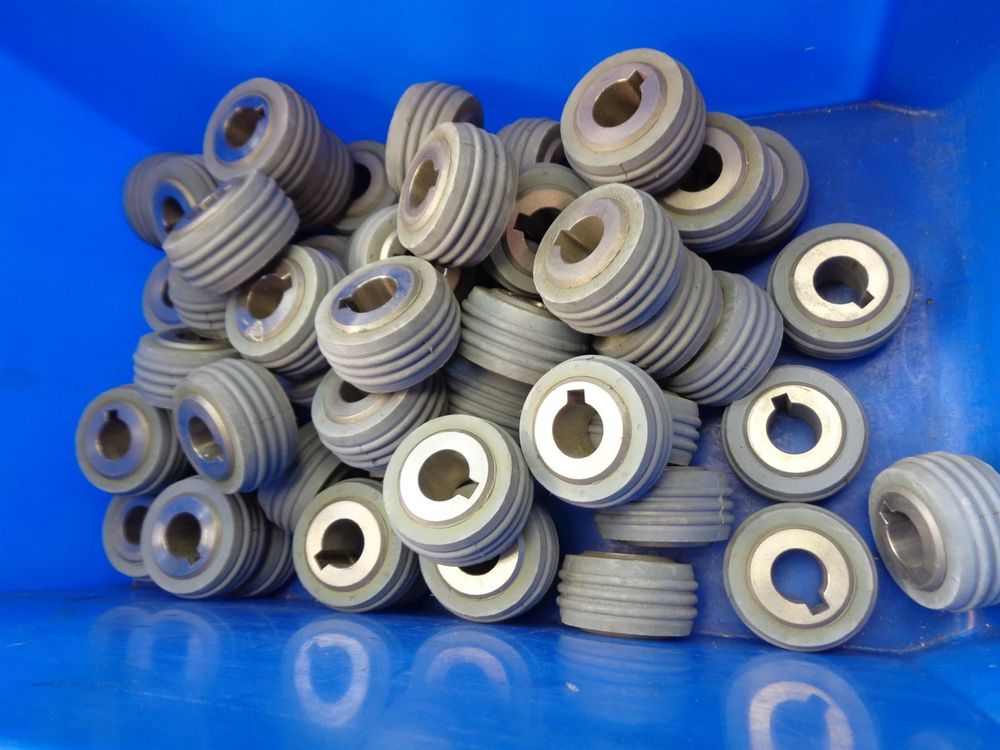 Gummierte Rillenrollen Ø42x23xØ15mm (Gebraucht) in Urtenen-Schönbühl ...