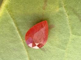Saphire Farbe Padparadscha