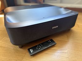 Laser Beamer Epson EH-LS300B — !DEFEKT! — ab 1 Fr.