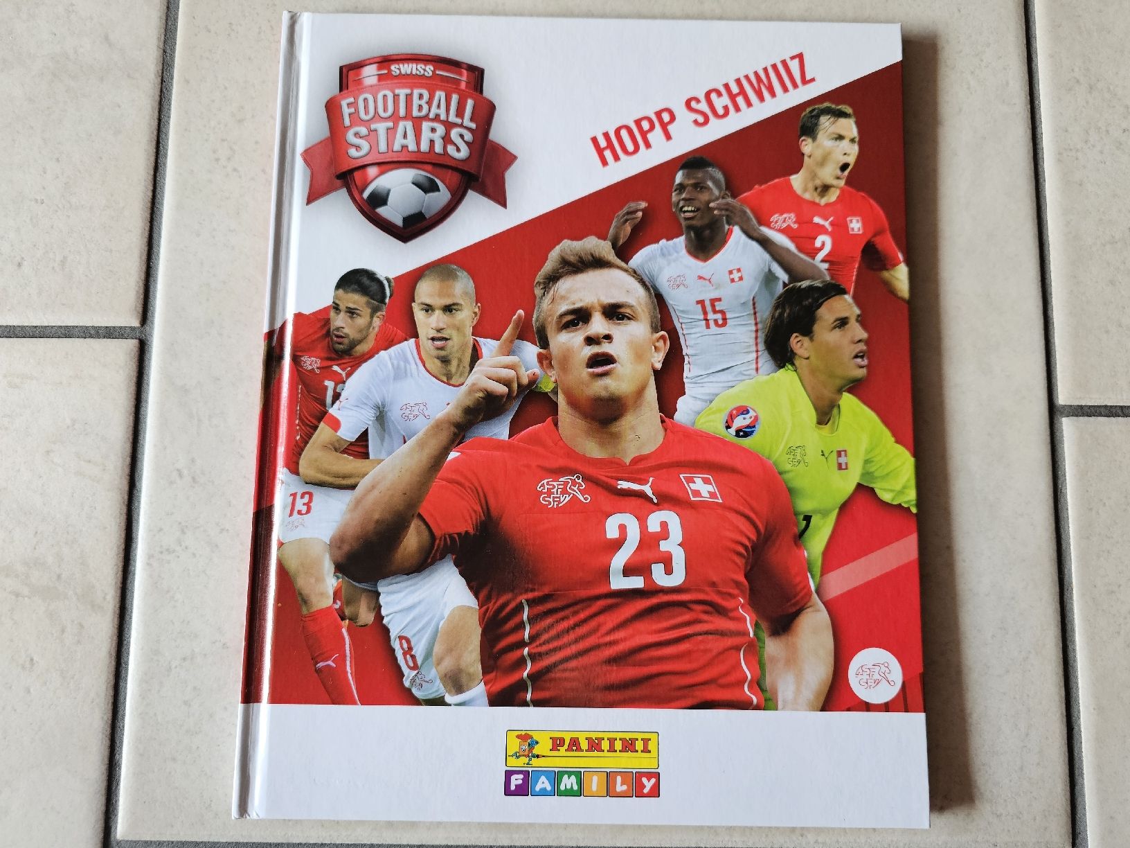 Panini Album: Hopp Schwiiz Panini  /  KOMPLETT – Usato da Schneisingen venduto da backstore24