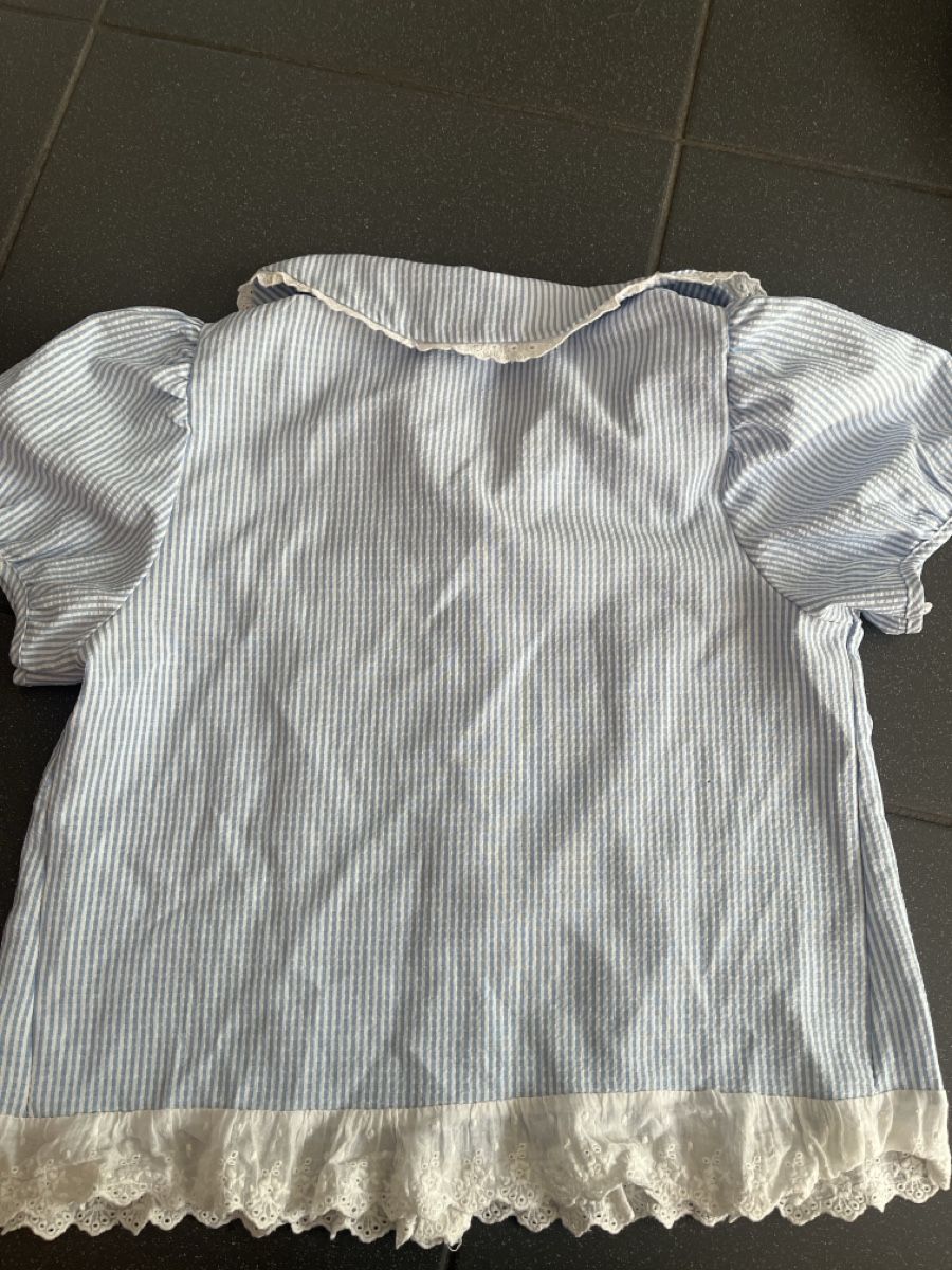 Camicette, T-shirt & Top: Bluse Kinder blau gestreift mit Spitze Grösse M gebraucht – Usato da Belp venduto da ali_dt77 2
