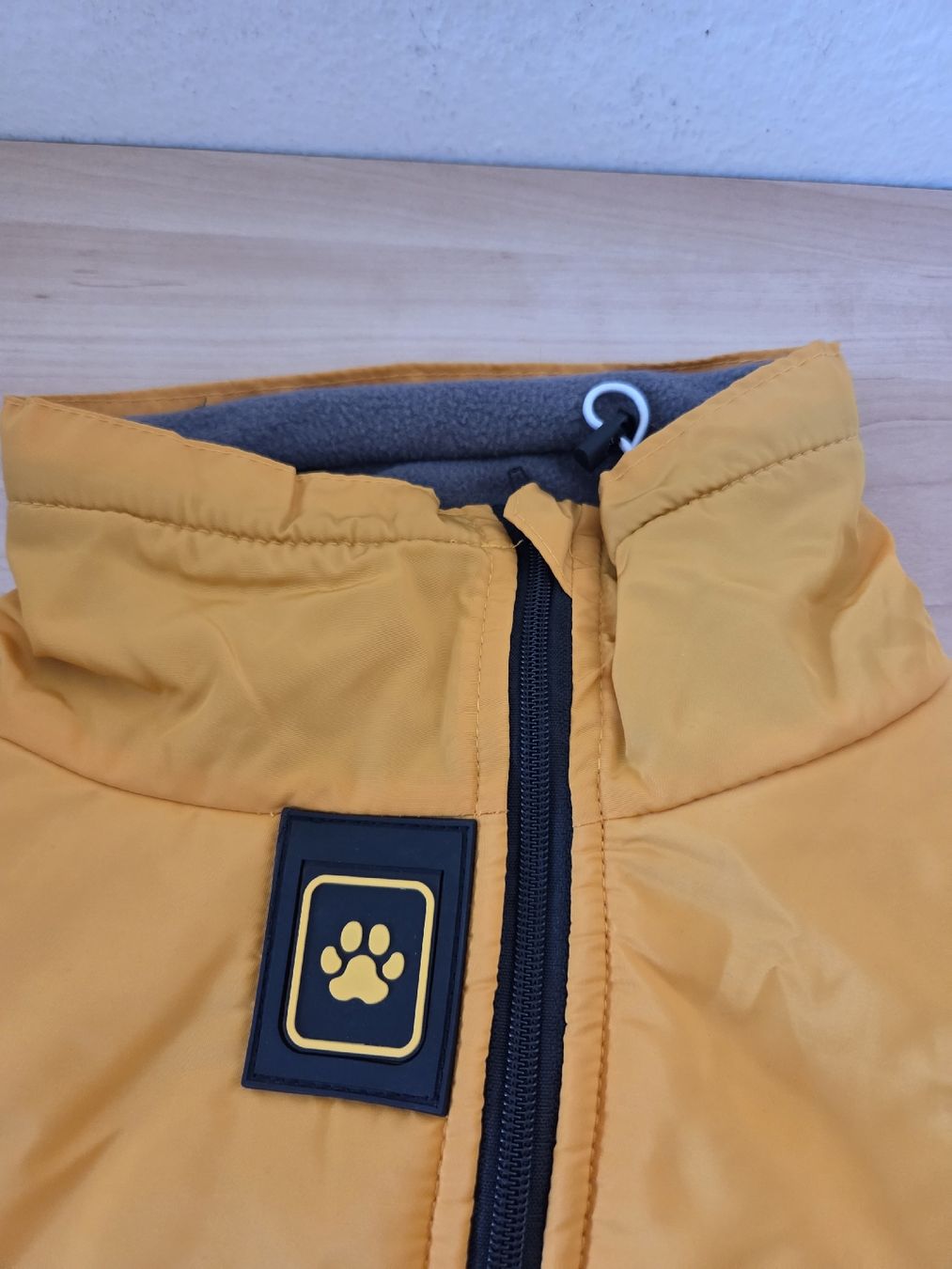Abbigliamento: Warme Hundemäntel Fleecefutter Neu Diverse Größen im Angebot – Nuovo (secondo la descrizione) da Winterthur venduto da katzen07 2