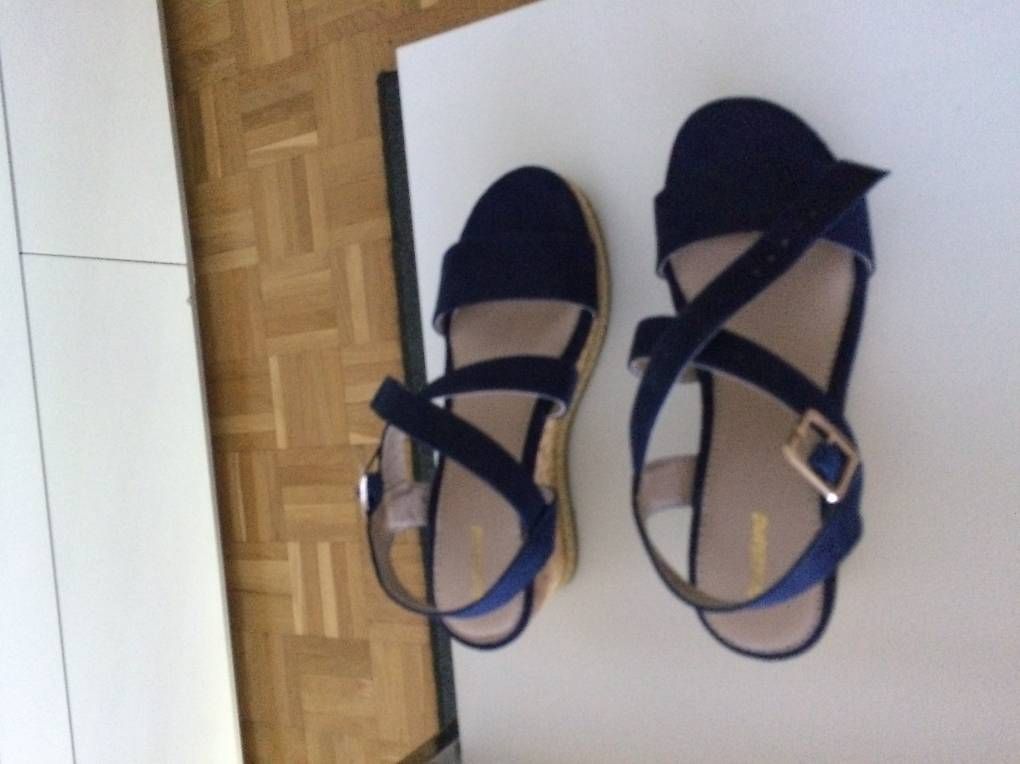 Scarpe da donna: Scarpa estiva donna mai indossata!!!!! – Usato da Lugano venduto da los_wnc8 1