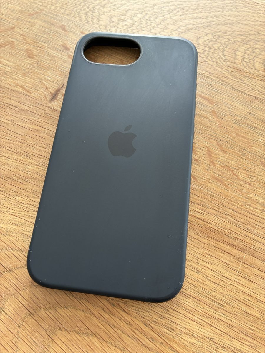 Apple Cover & Protezioni schermo: iPhone 16e Cover -Original Apple- – Usato da Kreuzlingen venduto da joeyjoey