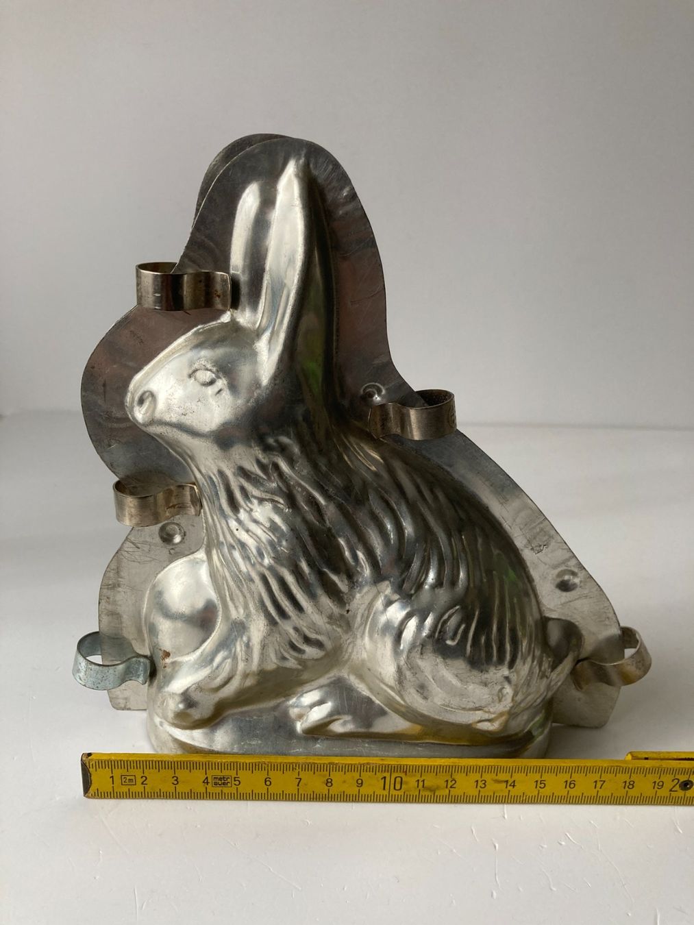 Statuette: Antike Schokoladenform Osterhase – Usato da Zwingen venduto da moje1 5