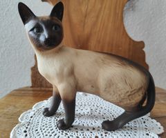 Beswick Siamkatze aus Porzellan stehend