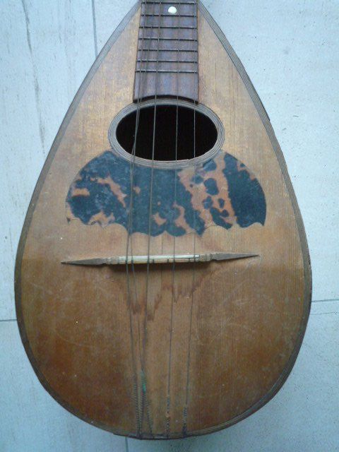 Strumenti musicali: Ancienne mandoline - Alte Mandoline – Usato da Cortaillod venduto da Matteo18 1