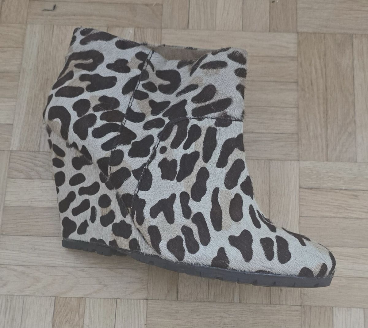 Scarpe da donna: M&S Keilstiefeletten Leopard Gr. 39 – Nuovo (secondo la descrizione) da Zürich venduto da thovala 2