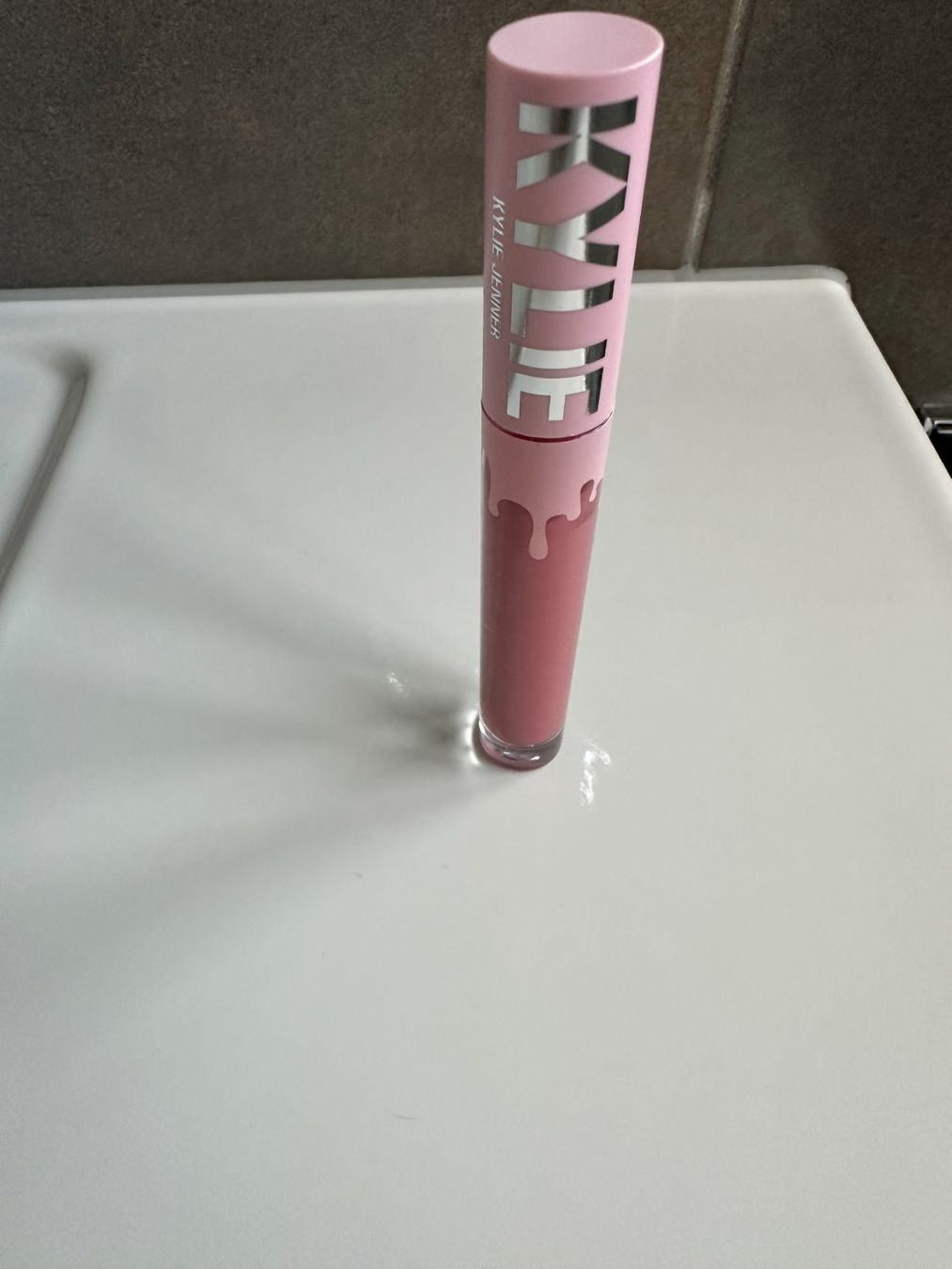 Make-up: Kylie comsetics matte liquid lipstick 100 – Nuovo (secondo la descrizione) da Courgevaux venduto da Qwertz111320