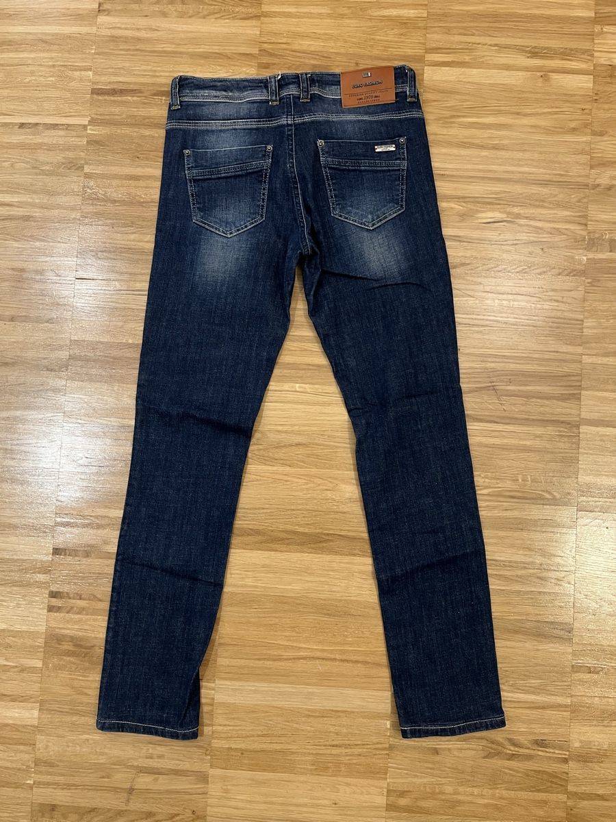 Jeans: Dark blue jeans – D'occasion à Adliswil par Marjin 1