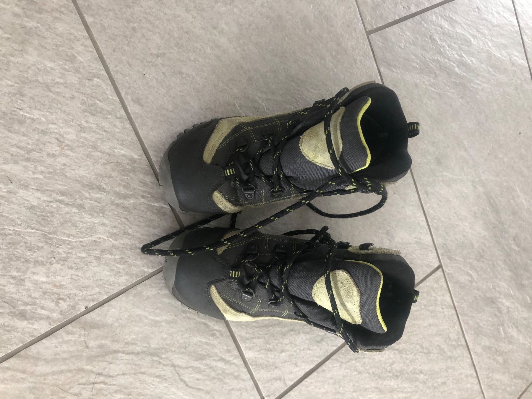 Scarpe da uomo: Wanderschuhe Größe 33 – Usato da Adliswil venduto da rossoelmare 3