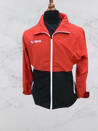 Vêtements  "ALPAS"  Taille 42