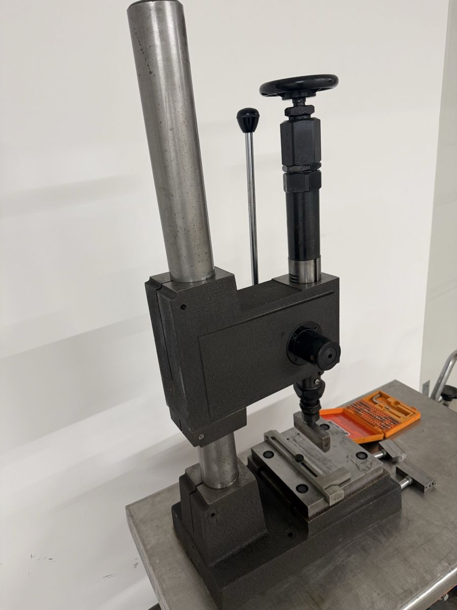 Alle Maschinen: Schlagprägemaschine AUTOMATOR – Gebraucht aus Sirnach von S54Power 1