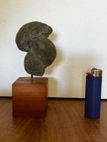 Fossil Schnecke Skulptur auf Holzsockel ca.14cm guter Zustan