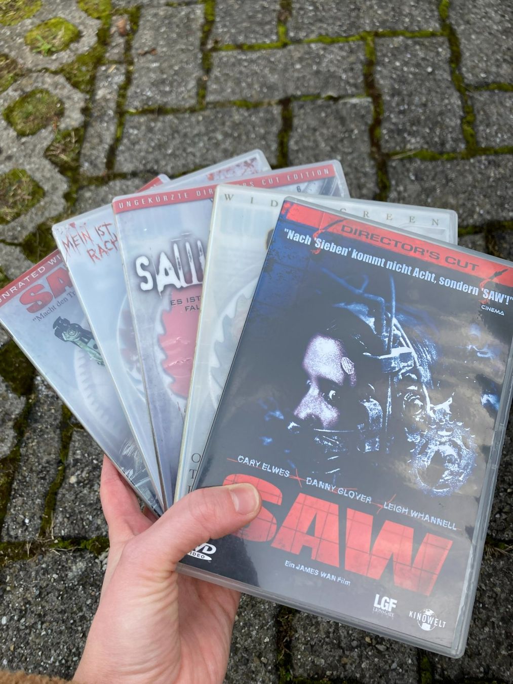 Tutti i DVDs: 5 Saw DVDs – Usato da Niederscherli venduto da ypsilon315