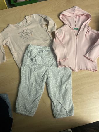 Mädchen Kleiderpaket Gr. 74 Benetton Set Hose Jäckli