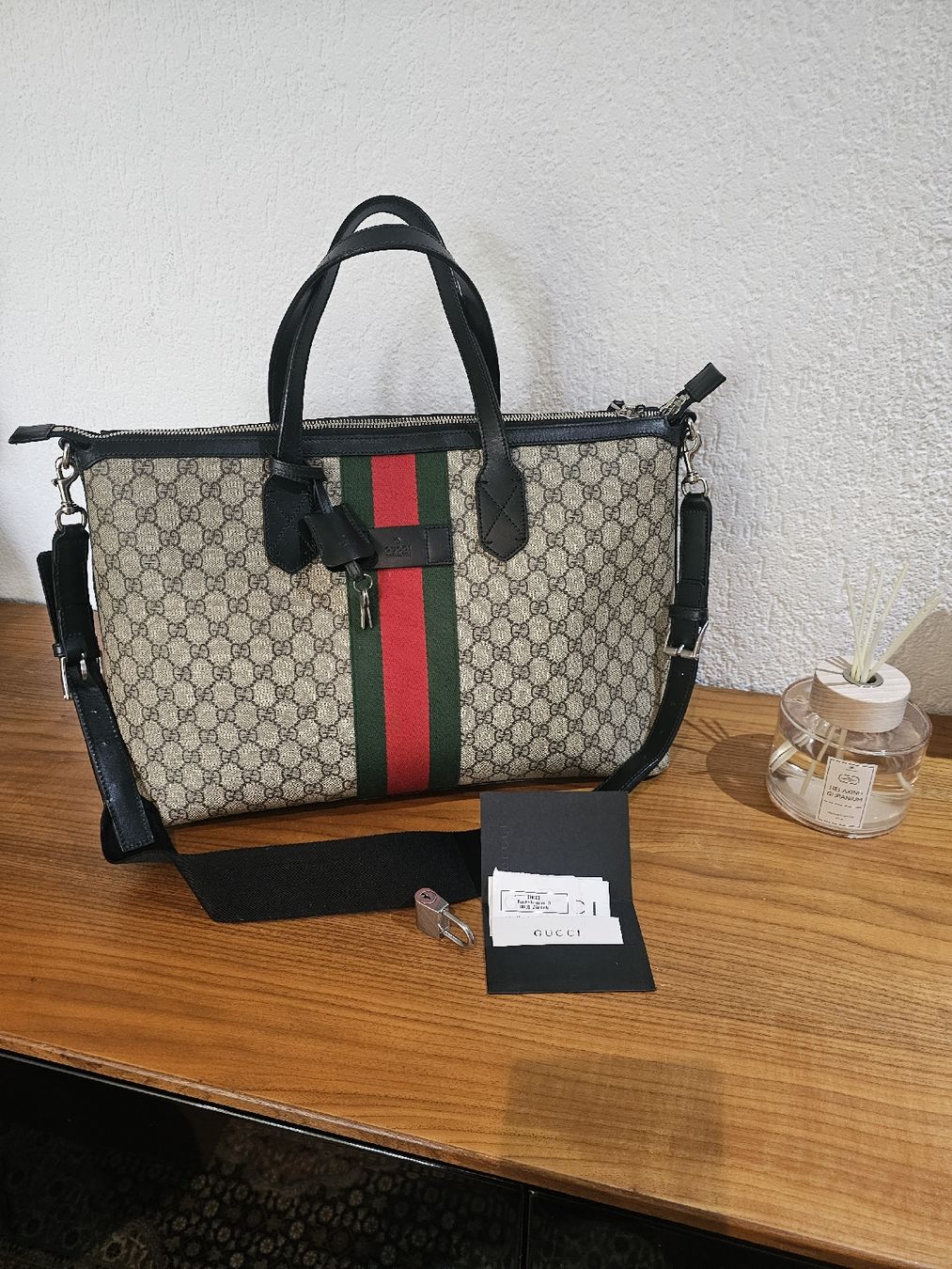 Gucci Borse: Gucci  Supreme Canvas Carryall Boston Bag – Nuovo (secondo la descrizione) da Zunzgen venduto da Fleksi
