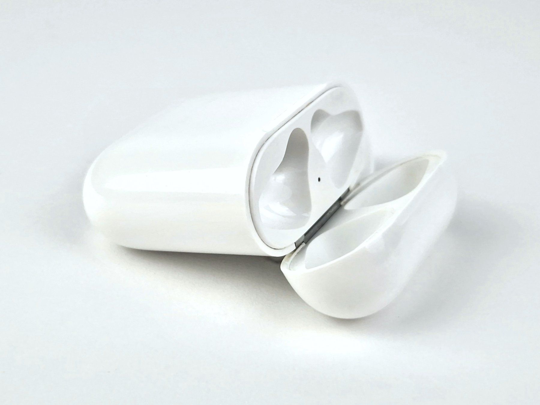Apple Casques audio: Apple AirPods 1te Gen. – D'occasion à Basel par Restwert_Basel 5