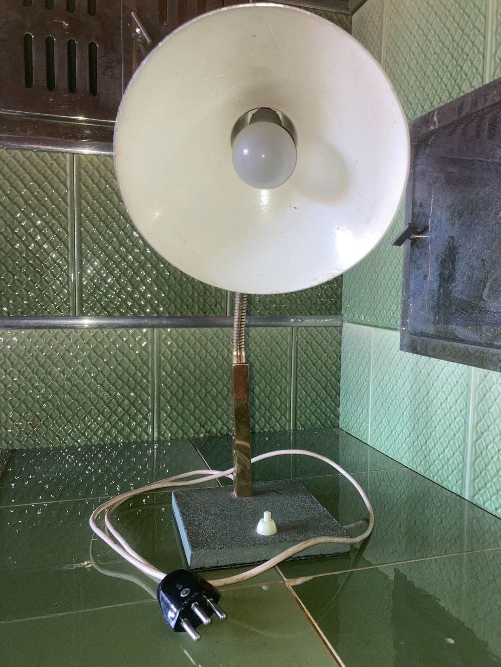 Lampes: Tischlampe, Lampe, Schwanenhals – D'occasion à Neftenbach par 889095 3