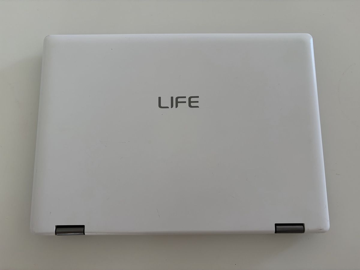 Notebook: LIFE E2215T Notebook mit Tasche und Netzteil – Usato da Nussbaumen AG venduto da aline.ha