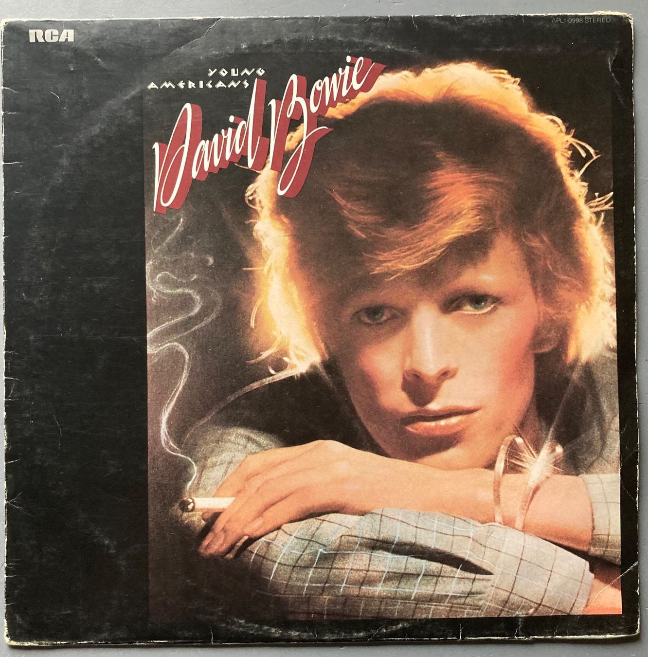 Dischi in vinile: DAVID BOWIE - YOUNG AMERICANS – Usato da Poliez-Pittet venduto da Newtown-Records
