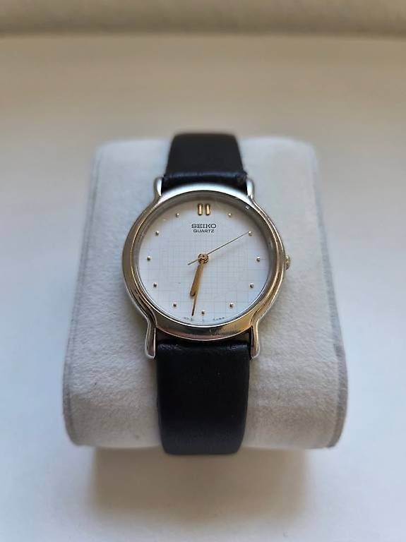 Orologi: Montre Seiko Quartz réf. 2K01-0061 - Élégance discrète – Usato da Genève venduto da kev_d8z5