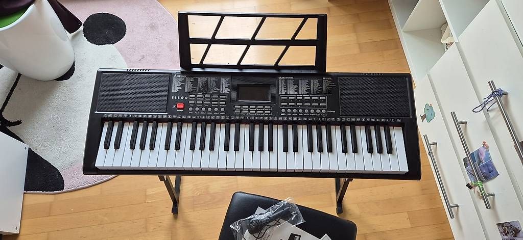 Strumenti musicali: Keyboard – Usato da Uitikon Waldegg venduto da sgrimmer 1