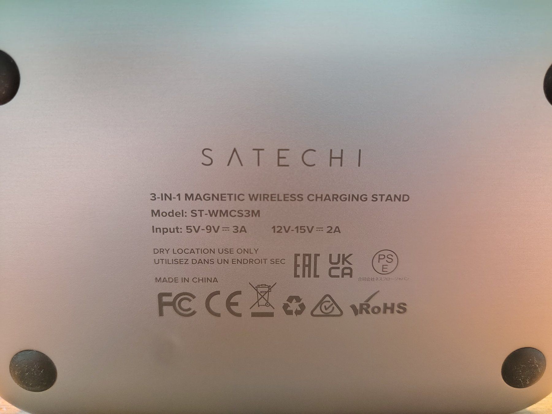 Satechi Caricabatterie: Satechi 3-in-1 Magnetic Wireless Charging Stand – Nuovo (secondo la descrizione) da Zürich venduto da log_bg99 1