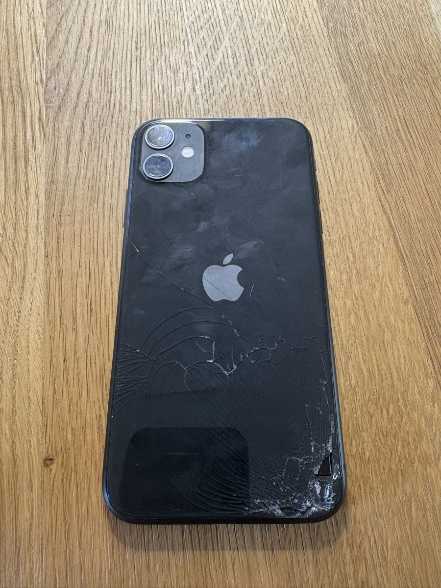 Apple Handys / Smartphones: Apple iPhone 11 256 GB schwarz – Gebraucht aus Zunzgen von Ebnet12 2
